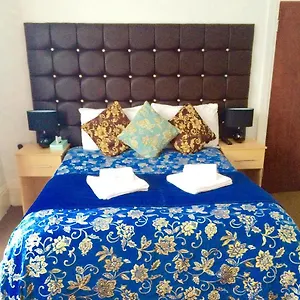 3* Guest house Metro Star